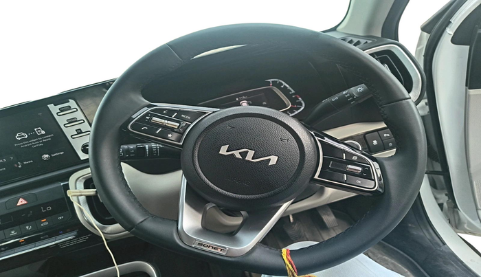 2025 KIA SONET HTK PLUS 1.2 PETROL MT, Petrol, Manual, 3,998 km, interior