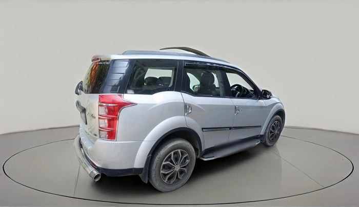 2016 Mahindra XUV500 W6 1.99, Diesel, Manual, 1,23,458 km, exterior