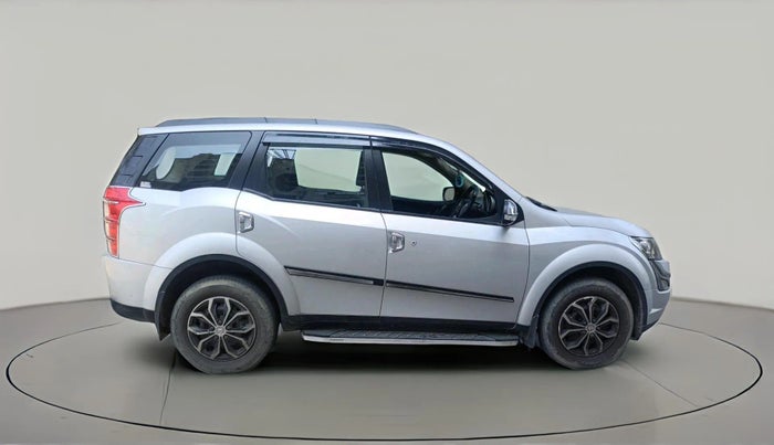 2016 Mahindra XUV500 W6 1.99, Diesel, Manual, 1,23,458 km, exterior