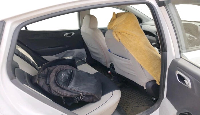 2025 Hyundai GRAND I10 NIOS Sportz 1.2 HY-CNG Duo, CNG, Manual, 4,249 km, interior