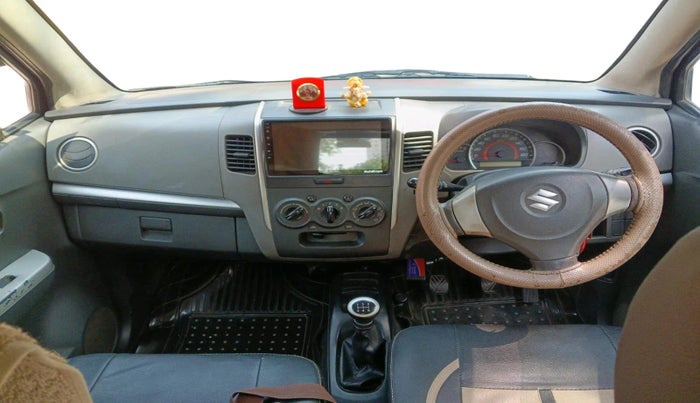 2011 Maruti Wagon R 1.0 VXI, Petrol, Manual, 2,14,439 km, interior