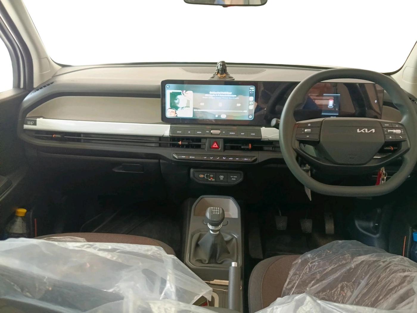 2025 KIA SYROS HTK 1.0 Turbo 6MT, Petrol, Manual, 10,142 km, interior