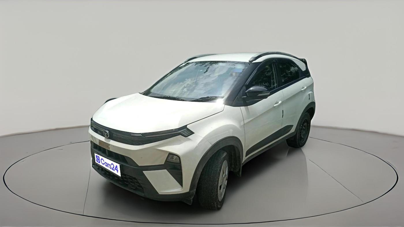 2025 Tata NEXON Pure Plus 1.2 iCNG 6MT, CNG, Manual, 20,728 km, exterior