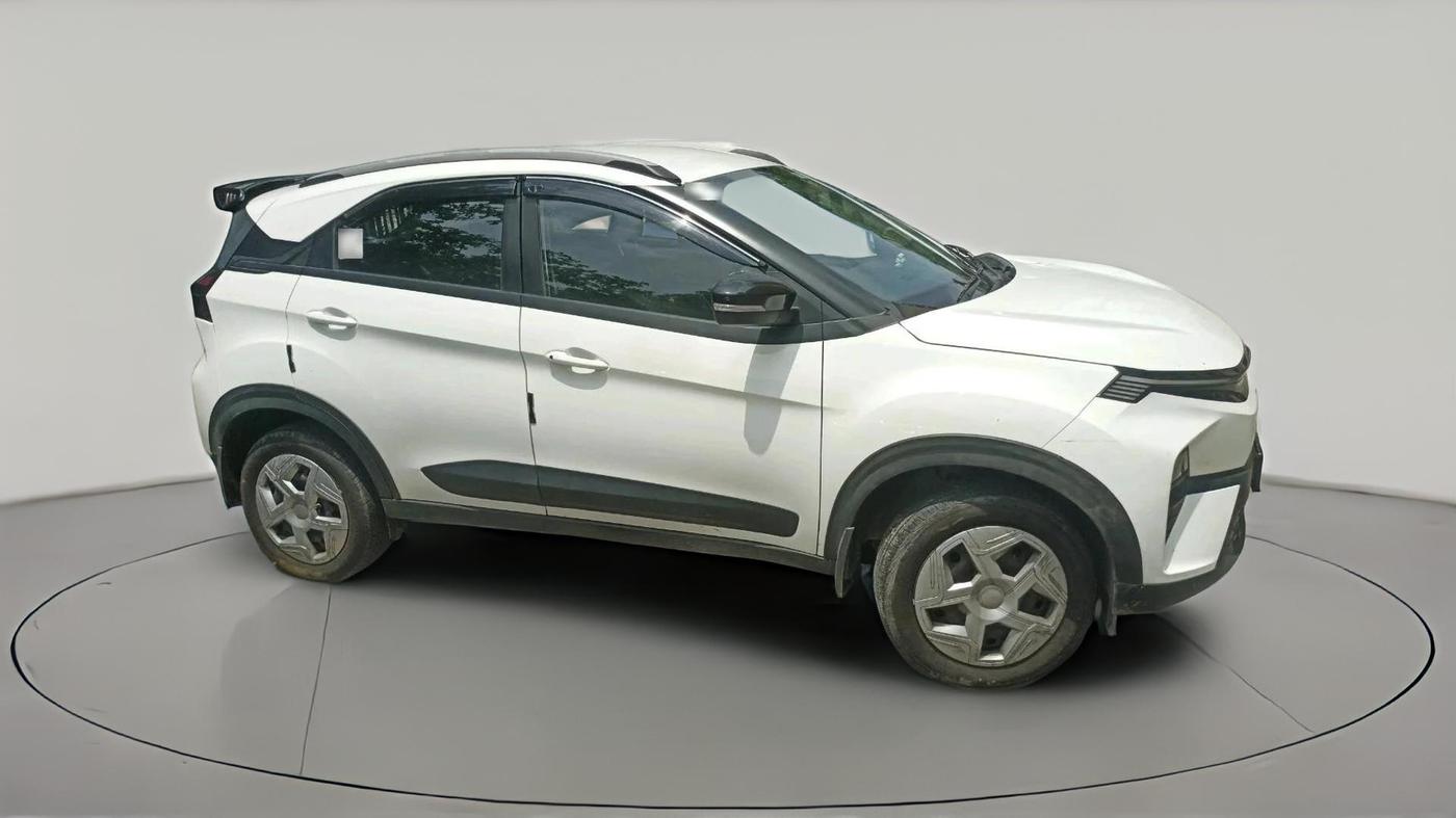 2025 Tata NEXON Pure Plus 1.2 iCNG 6MT, CNG, Manual, 20,728 km, exterior