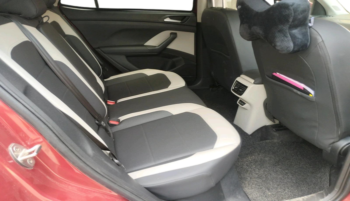 2022 Volkswagen TAIGUN TOPLINE 1.0 TSI MT, Petrol, Manual, 51,908 km, interior