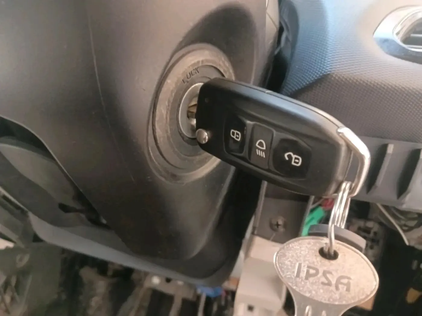 2023 Tata Tiago XZ PLUS PETROL, Petrol, Manual, 26,889 km, interior