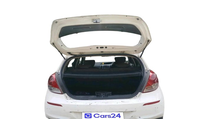 2013 Hyundai i20 SPORTZ 1.2, Petrol, Manual, 1,60,472 km, exterior