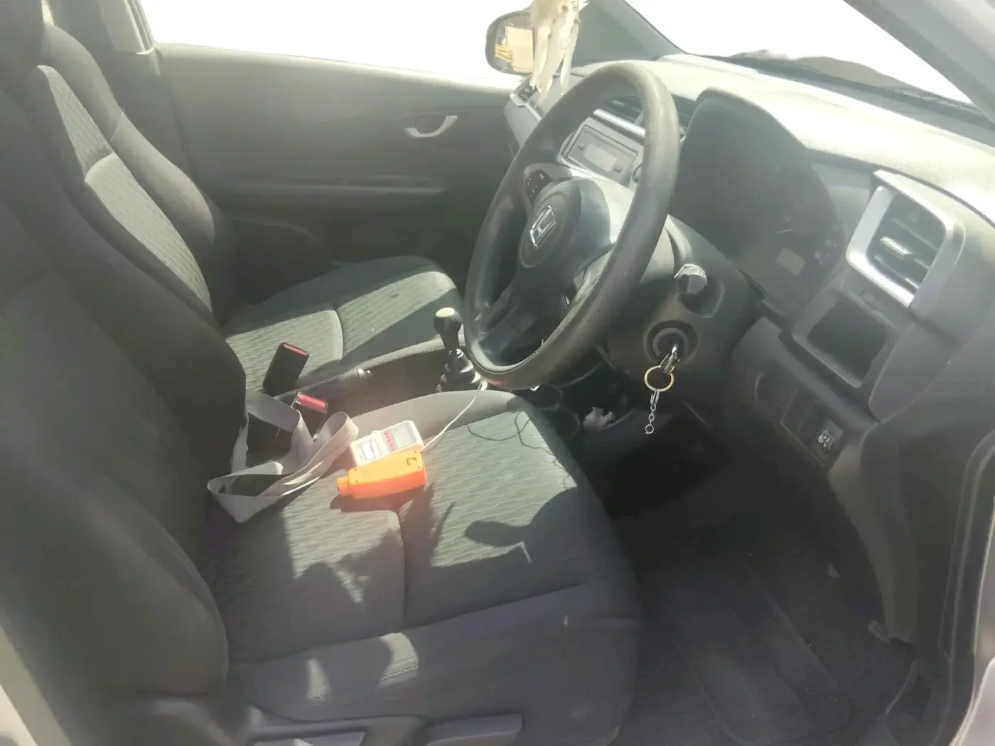 2016 Honda Brio VX MT, Petrol, Manual, 1,23,306 km, interior