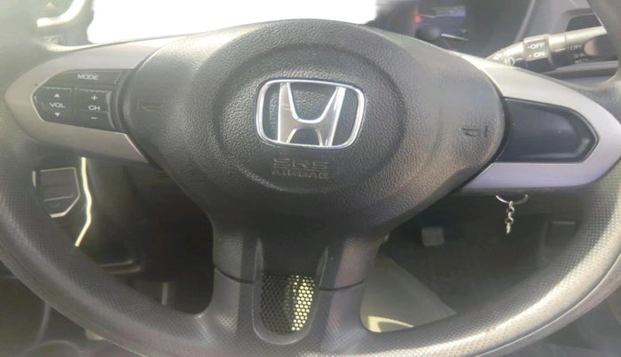 2016 Honda Brio VX MT, Petrol, Manual, 1,23,306 km, interior