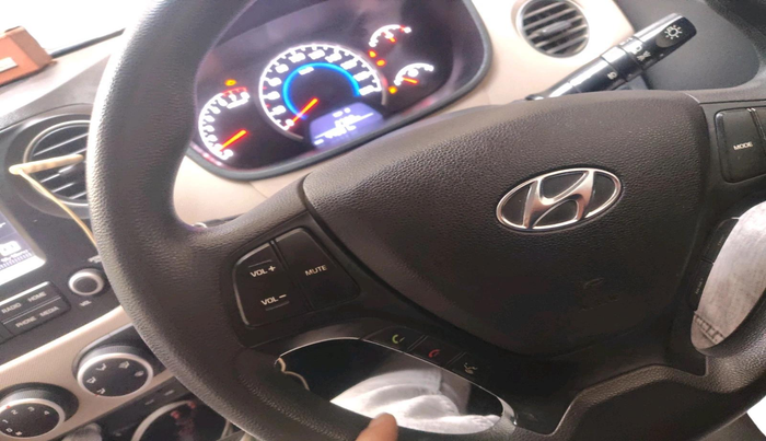 2019 Hyundai Grand i10 SPORTZ 1.2 KAPPA VTVT, CNG, Manual, 44,331 km, interior