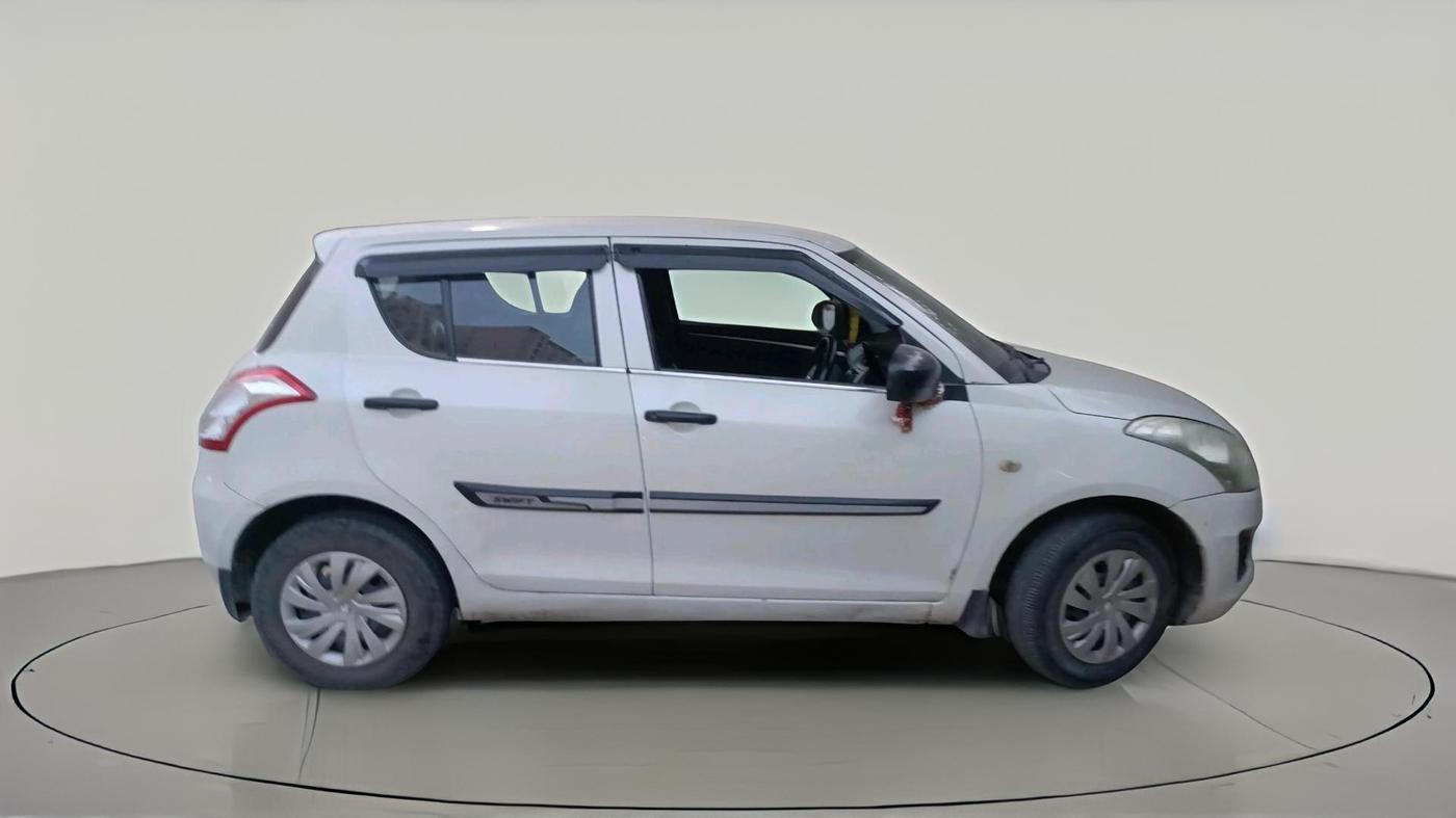2015 Maruti Swift LXI (O), Petrol, Manual, 54,426 km, exterior