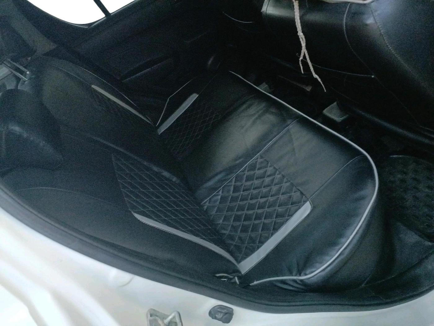2015 Maruti Swift LXI (O), Petrol, Manual, 54,426 km, interior