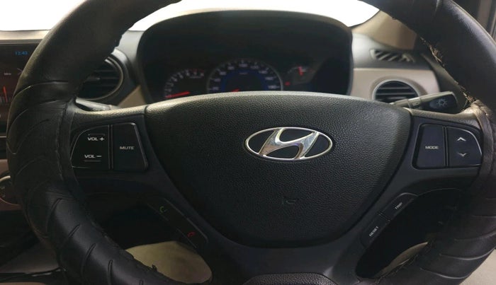 2015 Hyundai Grand i10 SPORTZ 1.2 KAPPA VTVT, Petrol, Manual, 67,568 km, interior