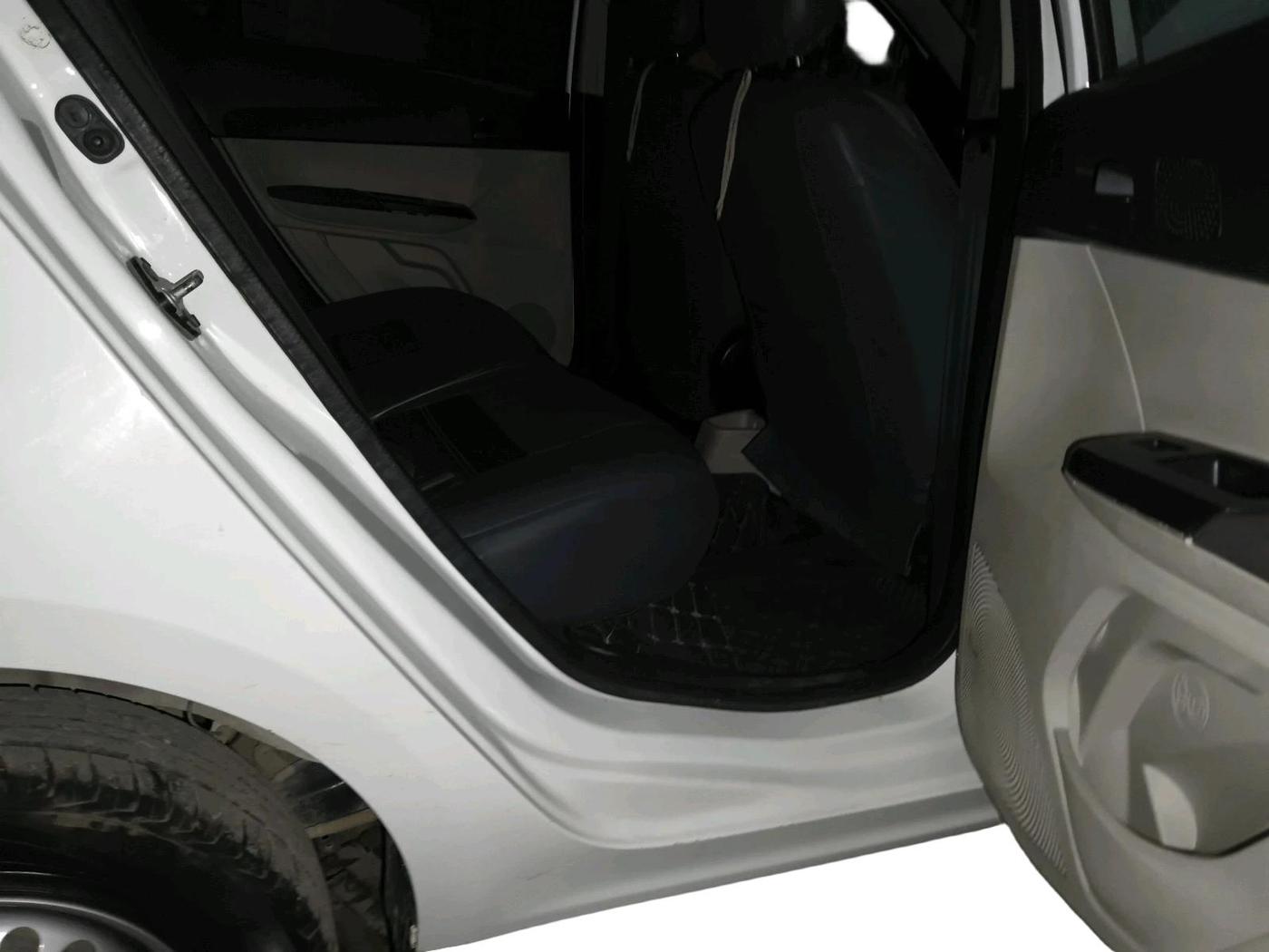 2023 Tata TIGOR XZ CNG, CNG, Manual, 31,590 km, interior