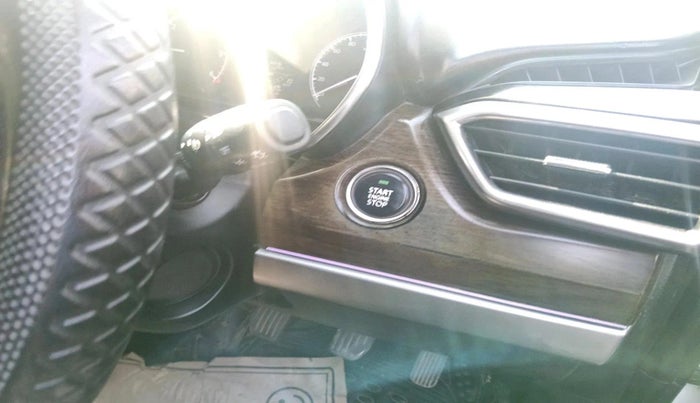 2019 Tata Harrier XT 2.0L KRYOTEC, Diesel, Manual, 1,09,710 km, interior