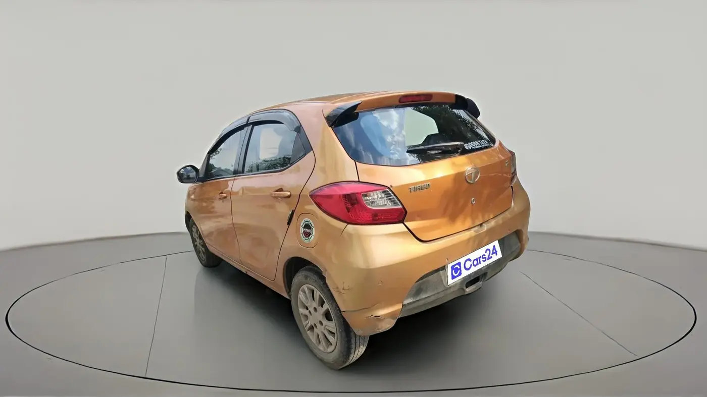 2017 Tata Tiago XZ PETROL, Petrol, Manual, 1,05,425 km, exterior