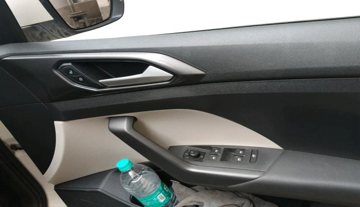 2023 Volkswagen TAIGUN TOPLINE 1.0 TSI AT, Petrol, Automatic, 50,033 km, interior