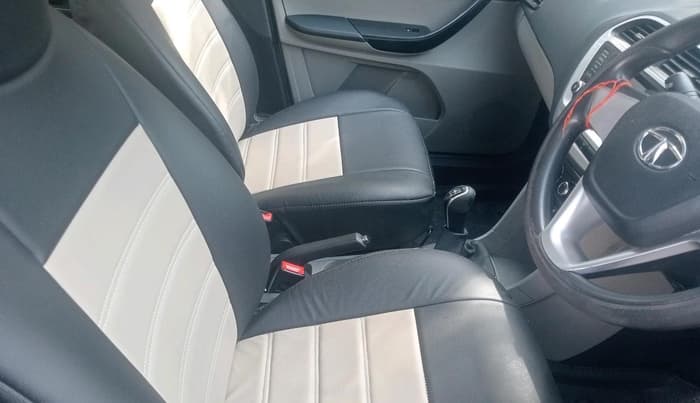 2017 Tata Tiago XT PETROL, Petrol, Manual, 27,583 km, interior