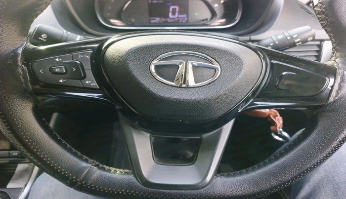 2022 Tata NEXON XM PLUS SUNROOF PETROL, Petrol, Manual, 1,02,297 km, interior