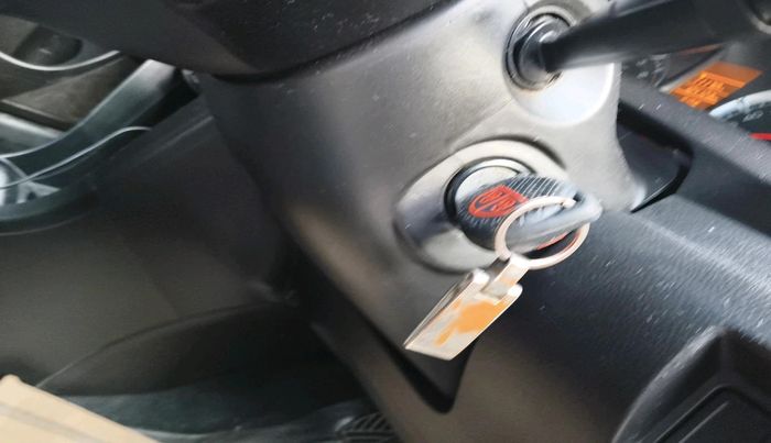 2014 Maruti Swift VXI, Petrol, Manual, 1,04,123 km, interior