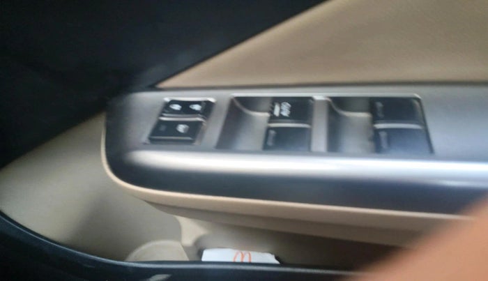 2016 Honda City 1.5L I-VTEC VX (O) MT, Petrol, Manual, 84,970 km, interior