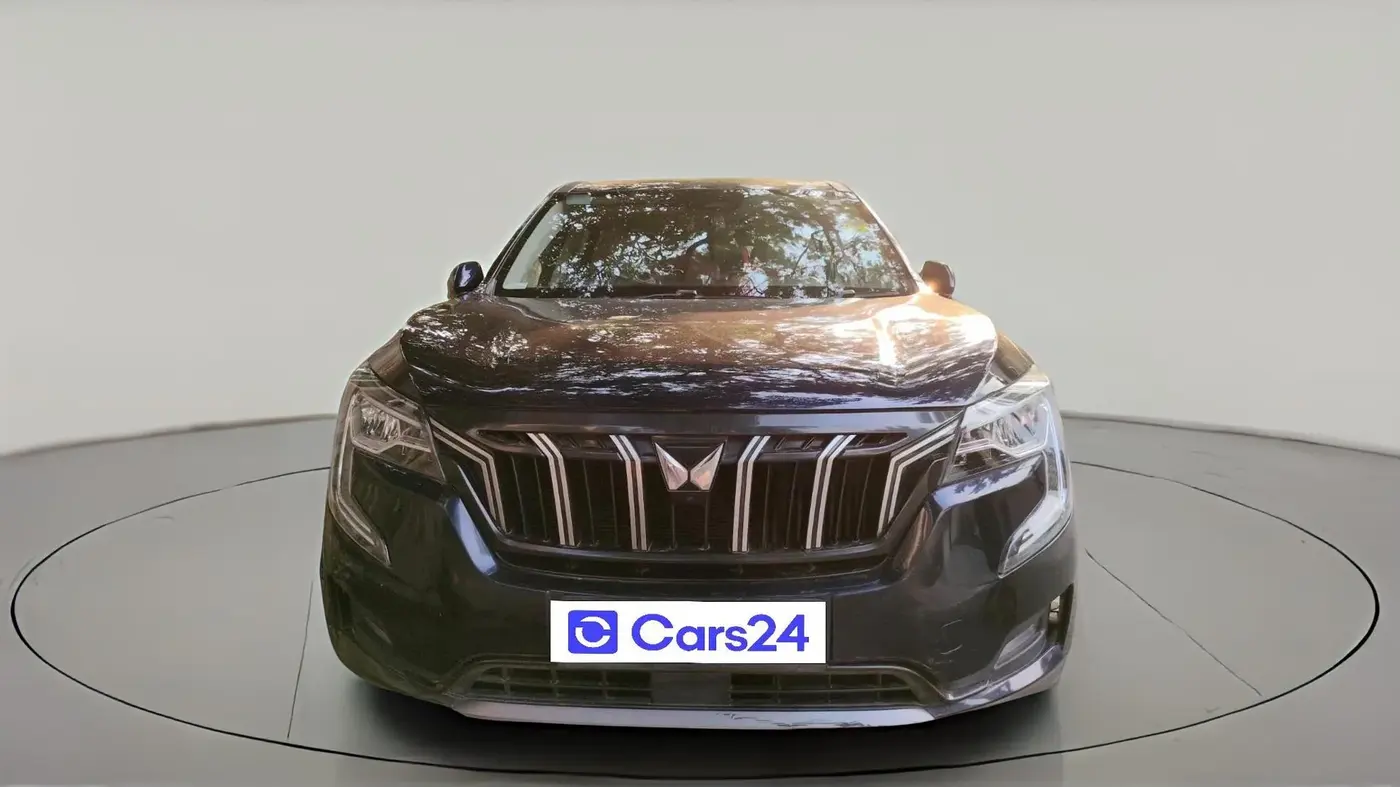 2023 Mahindra XUV700 AX 7 LUXURY D AT 7 STR, Diesel, Automatic, 51,485 km, exterior