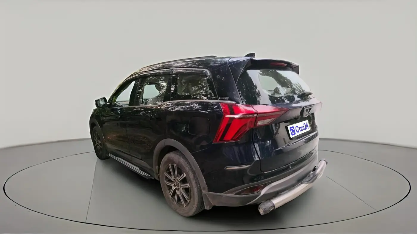2023 Mahindra XUV700 AX 7 LUXURY D AT 7 STR, Diesel, Automatic, 51,485 km, exterior