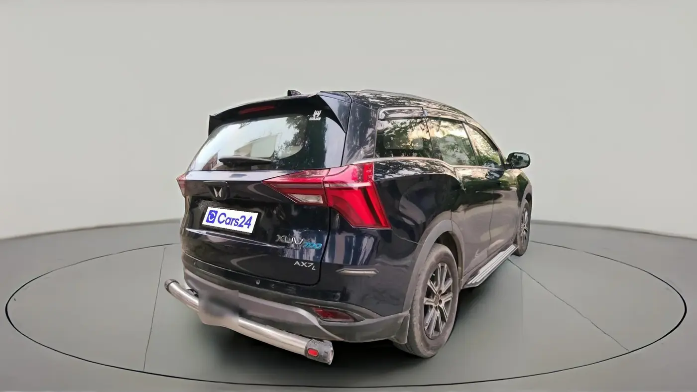 2023 Mahindra XUV700 AX 7 LUXURY D AT 7 STR, Diesel, Automatic, 51,485 km, exterior