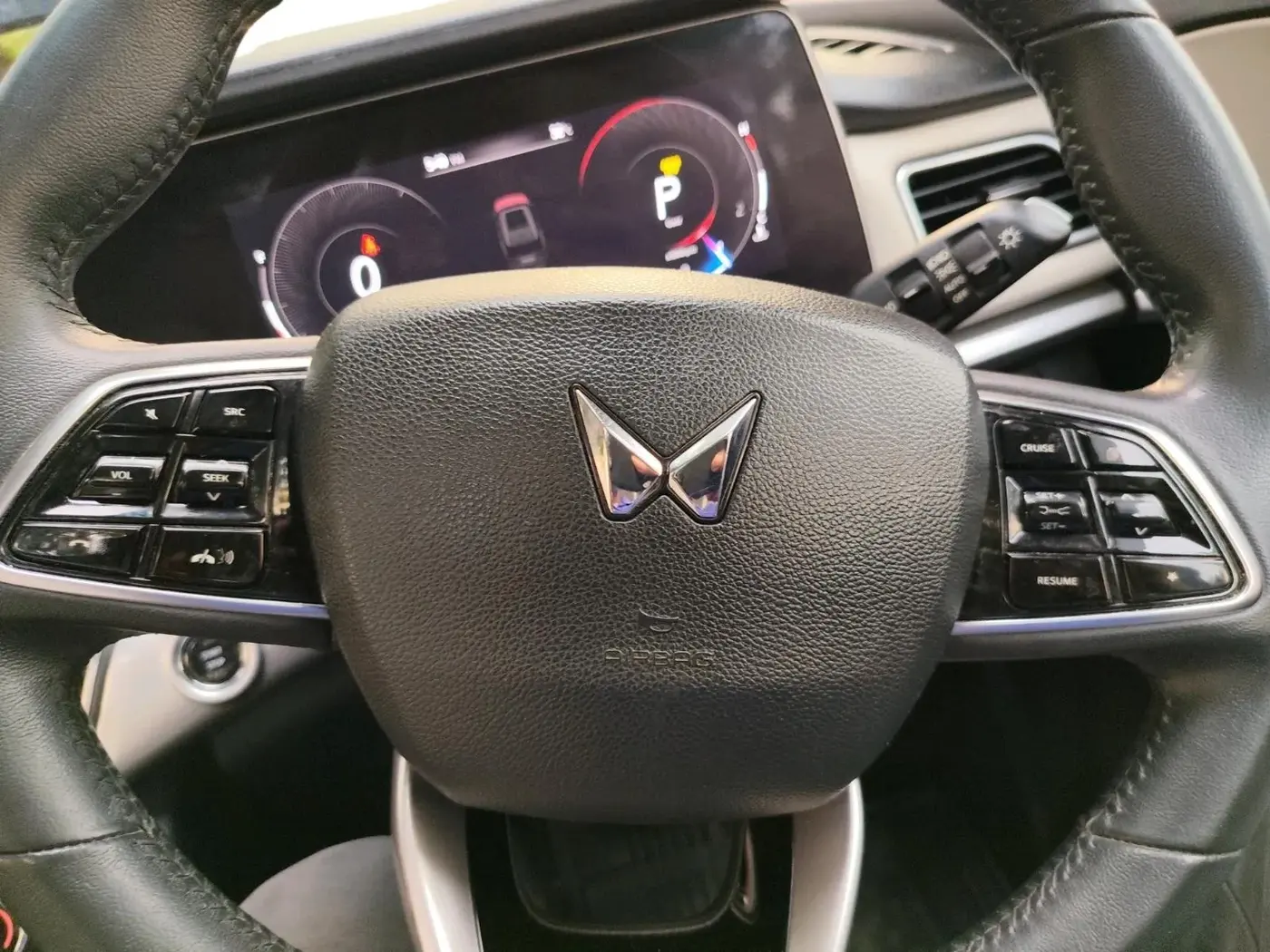 2023 Mahindra XUV700 AX 7 LUXURY D AT 7 STR, Diesel, Automatic, 51,485 km, interior