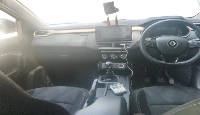 2021 Renault Kiger RXT MT, Petrol, Manual, 80,324 km, interior