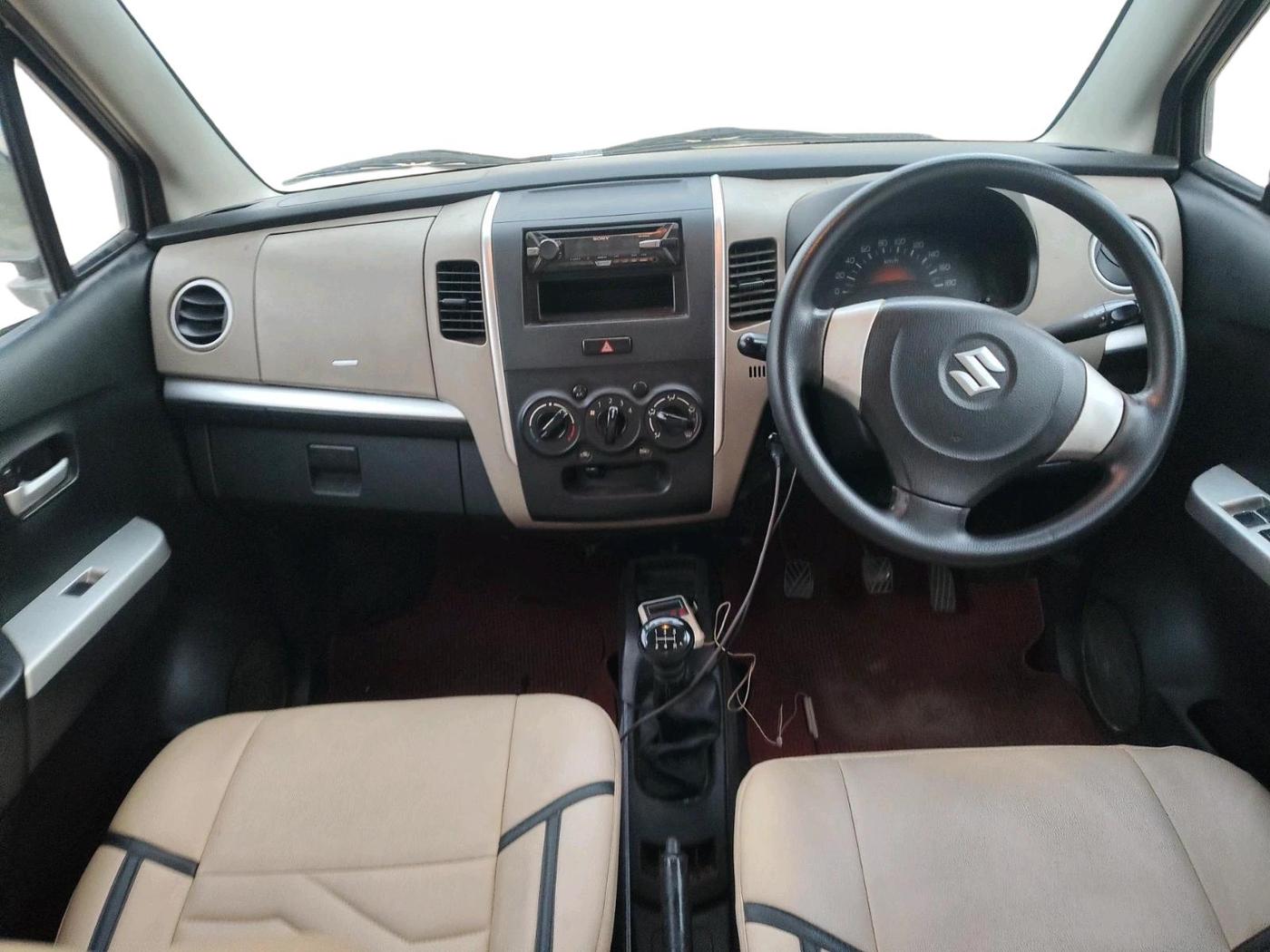 2015 Maruti Wagon R 1.0 LXI, Petrol, Manual, 88,754 km, interior