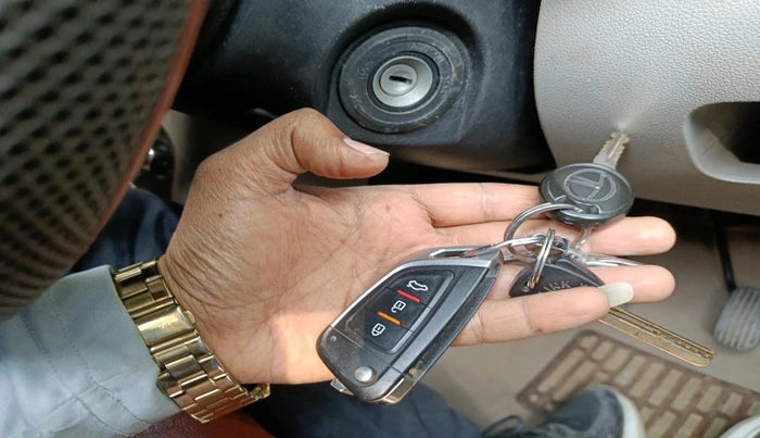 2018 Tata Tiago XE PETROL, Petrol, Manual, 23,351 km, interior