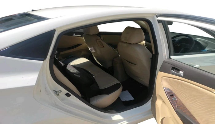 2015 Hyundai Verna FLUIDIC 4S 1.6 VTVT S, Petrol, Manual, 77,846 km, interior