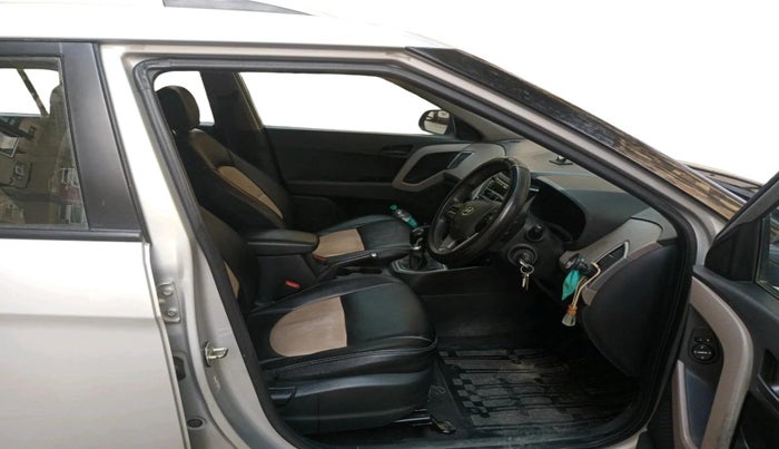 2017 Hyundai Creta E PLUS 1.6 PETROL, Petrol, Manual, 1,08,729 km, interior