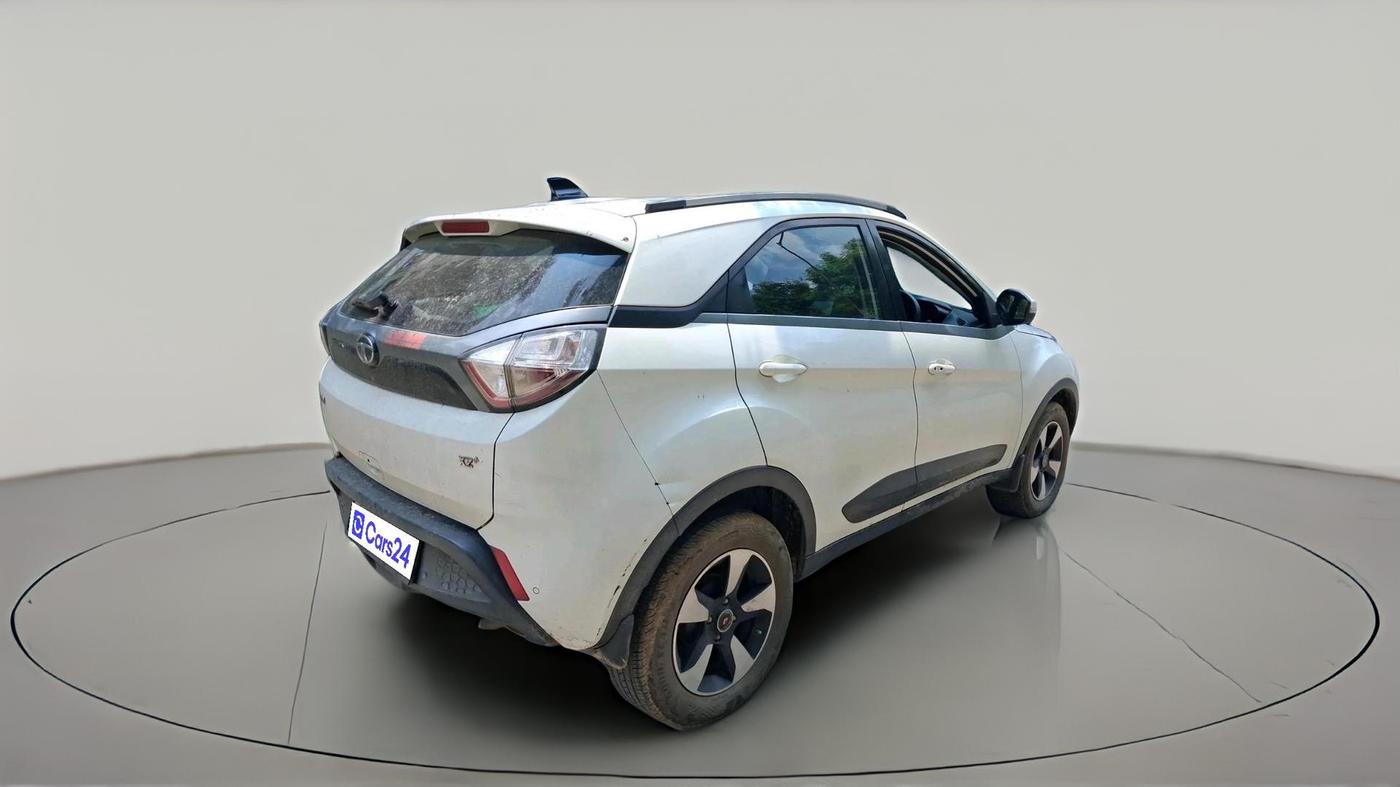 2018 Tata NEXON XZ PLUS PETROL, Petrol, Manual, 1,25,873 km, exterior