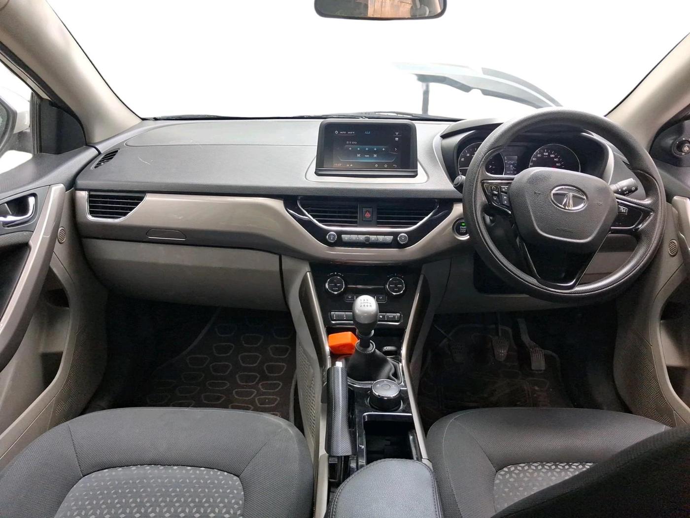 2018 Tata NEXON XZ PLUS PETROL, Petrol, Manual, 1,25,873 km, interior