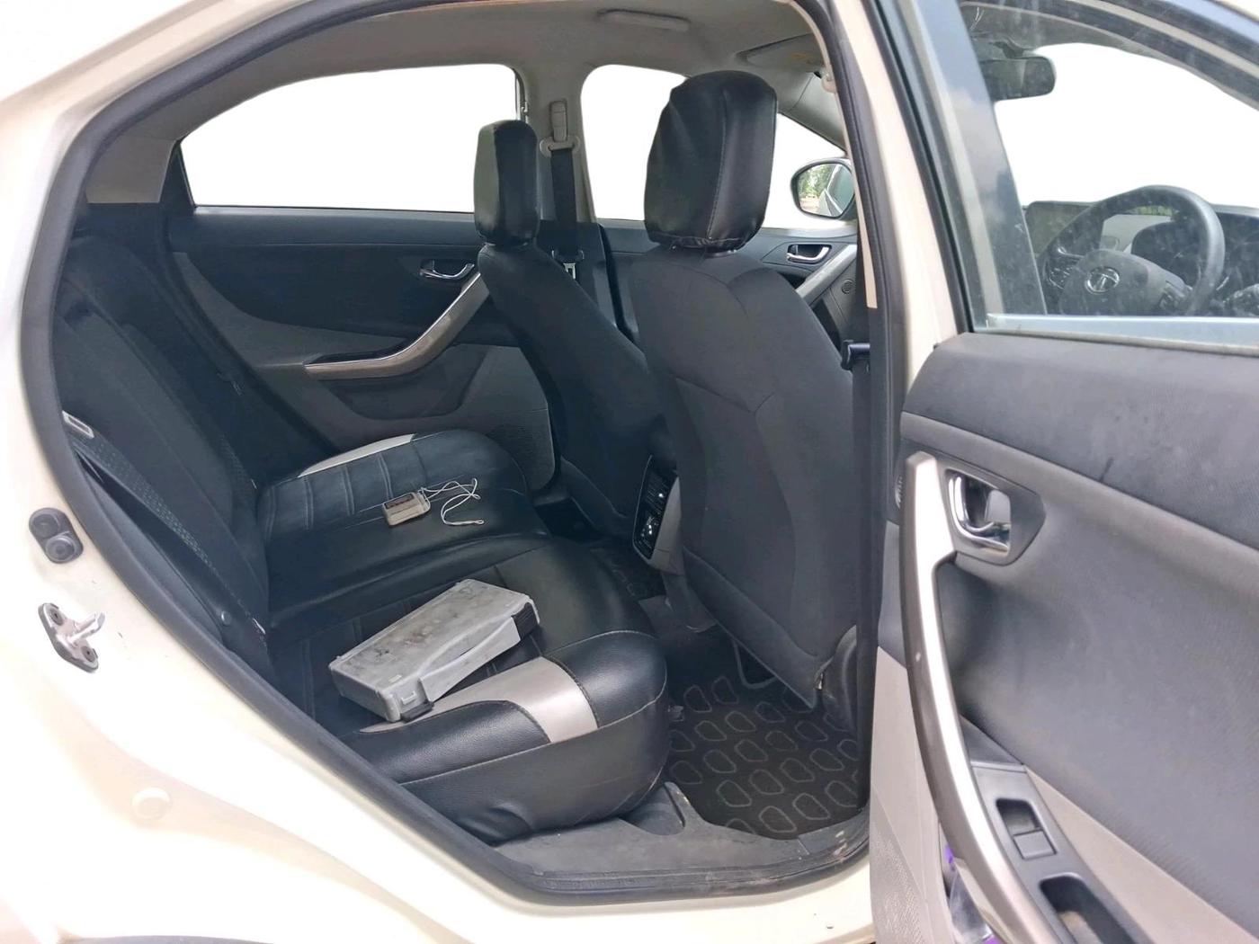 2018 Tata NEXON XZ PLUS PETROL, Petrol, Manual, 1,25,873 km, interior