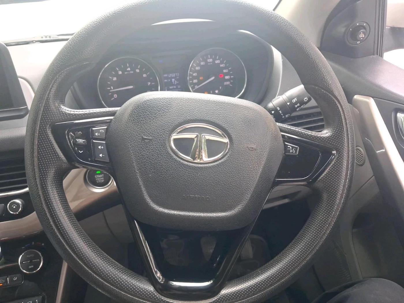 2018 Tata NEXON XZ PLUS PETROL, Petrol, Manual, 1,25,873 km, interior
