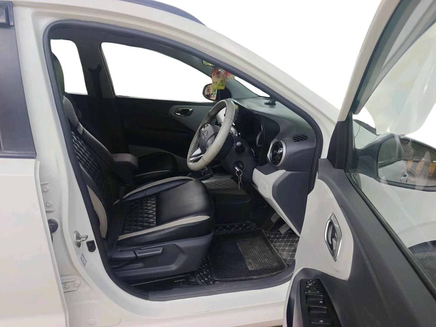 2020 Hyundai GRAND I10 NIOS SPORTZ 1.2 KAPPA VTVT, Petrol, Manual, 42,949 km, interior