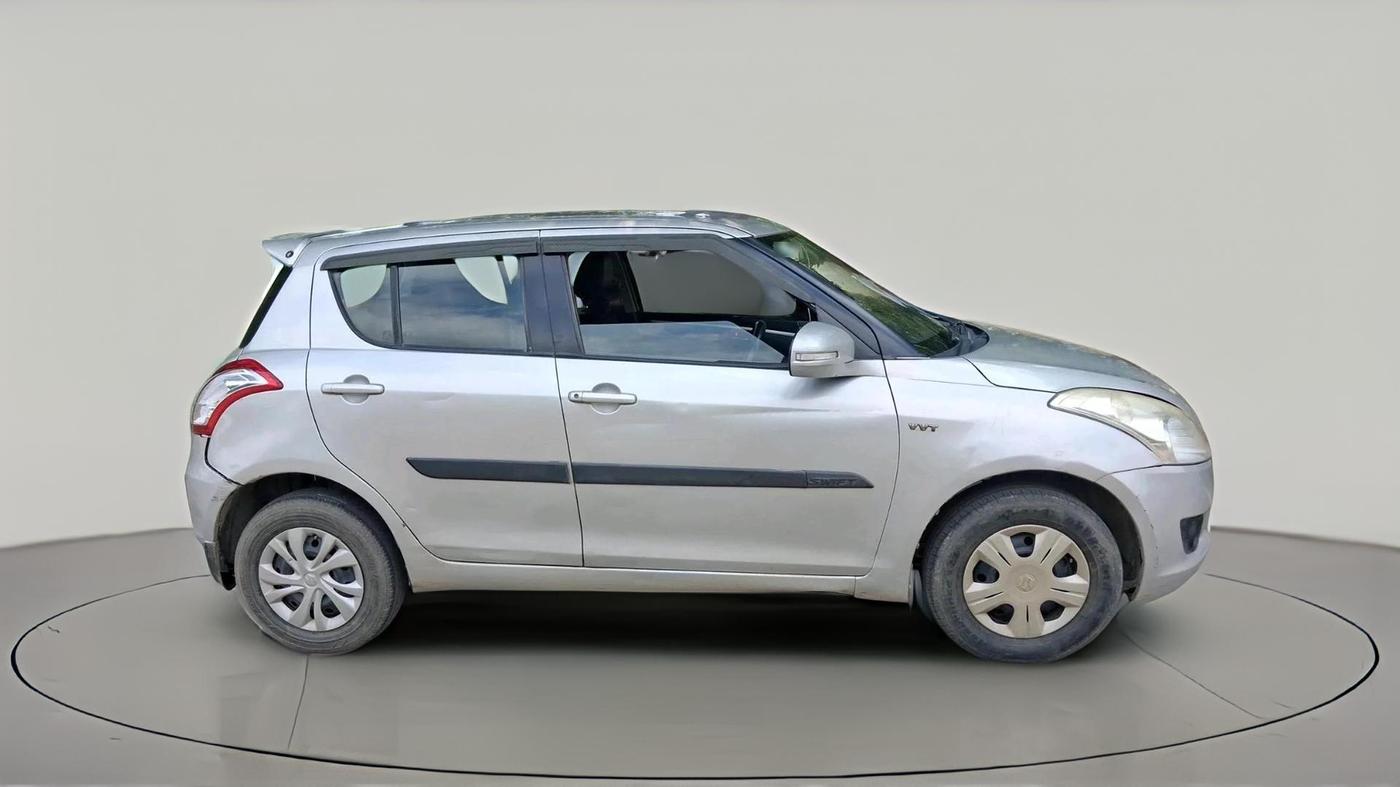 2014 Maruti Swift VXI, CNG, Manual, 1,21,293 km, exterior