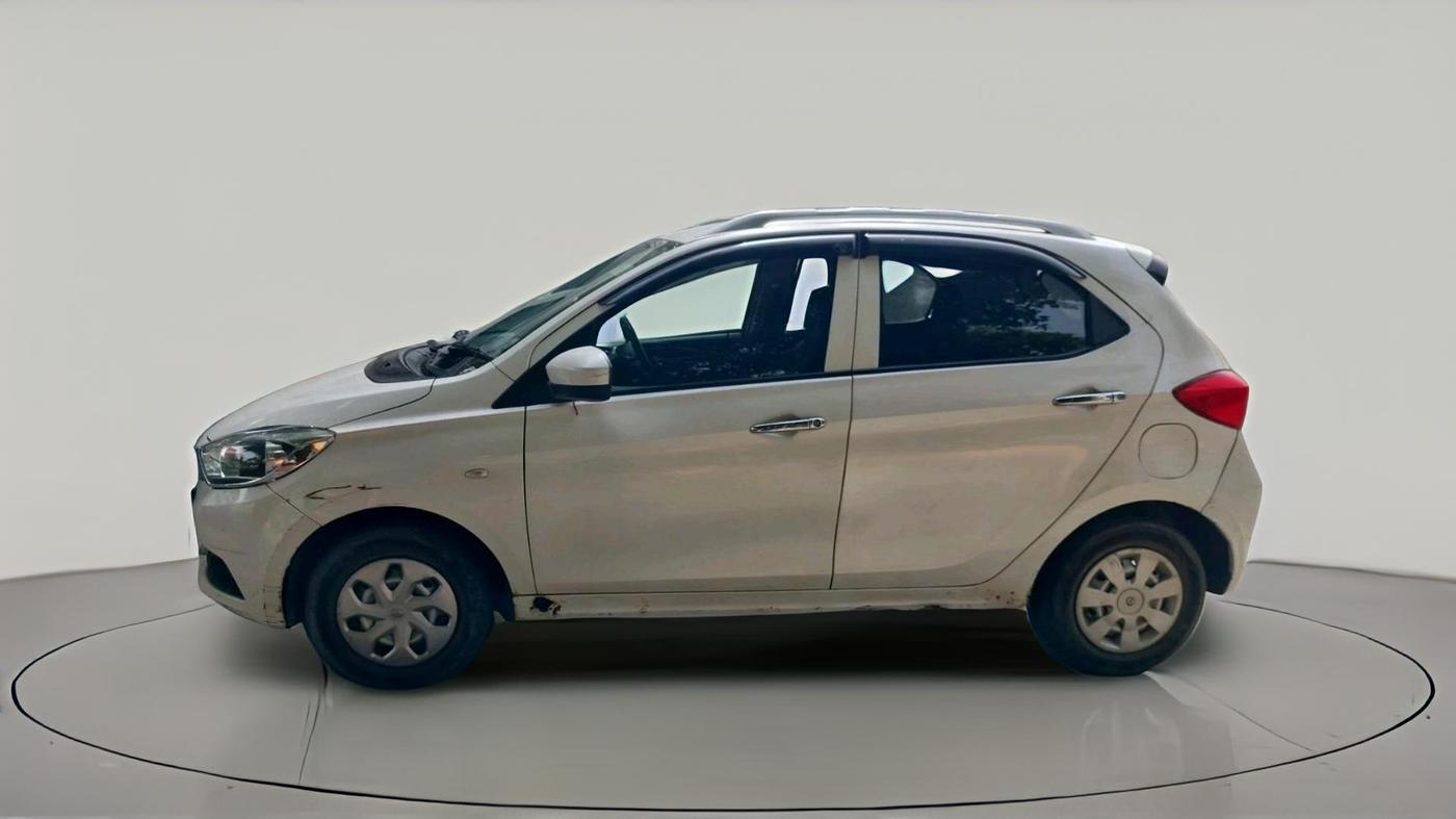 2018 Tata Tiago XE DIESEL, Diesel, Manual, 81,444 km, exterior