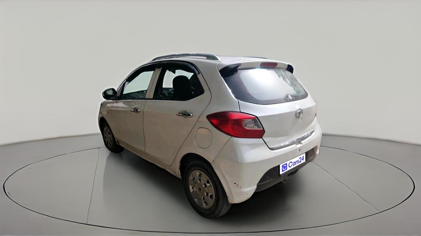 2018 Tata Tiago XE DIESEL, Diesel, Manual, 81,444 km, exterior