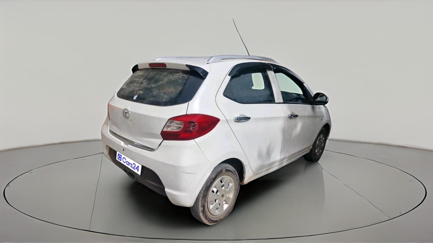 2018 Tata Tiago XE DIESEL, Diesel, Manual, 81,444 km, exterior