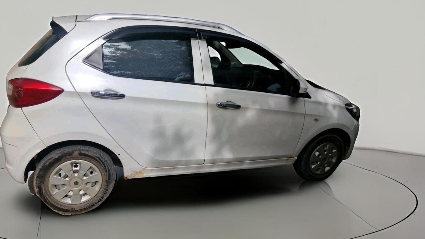 2018 Tata Tiago XE DIESEL, Diesel, Manual, 81,444 km, exterior
