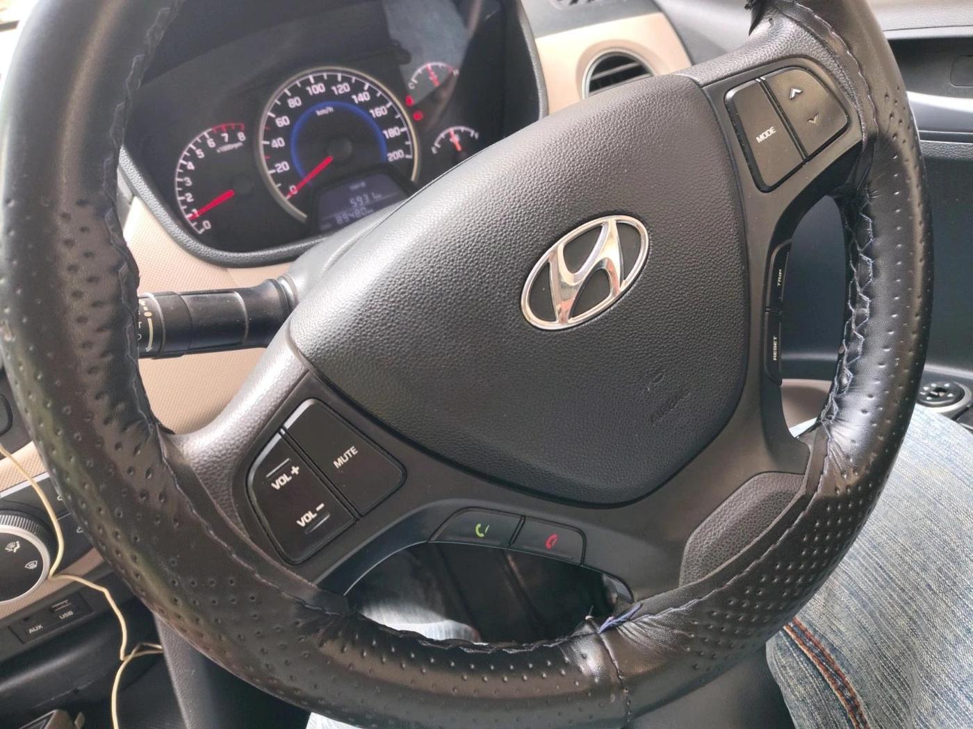 2017 Hyundai Grand i10 SPORTZ 1.2 KAPPA VTVT, Petrol, Manual, 89,480 km, interior