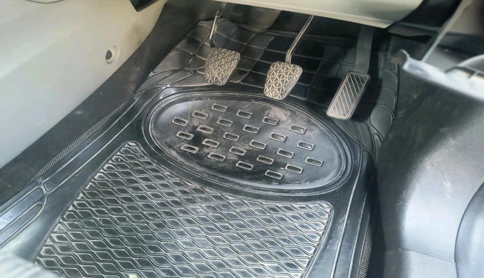 2016 Ford Ecosport TITANIUM 1.5L DIESEL, Diesel, Manual, 1,20,966 km, interior