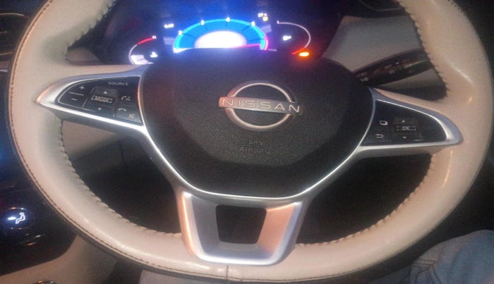 2022 Nissan MAGNITE XV MT, Petrol, Manual, 32,480 km, interior