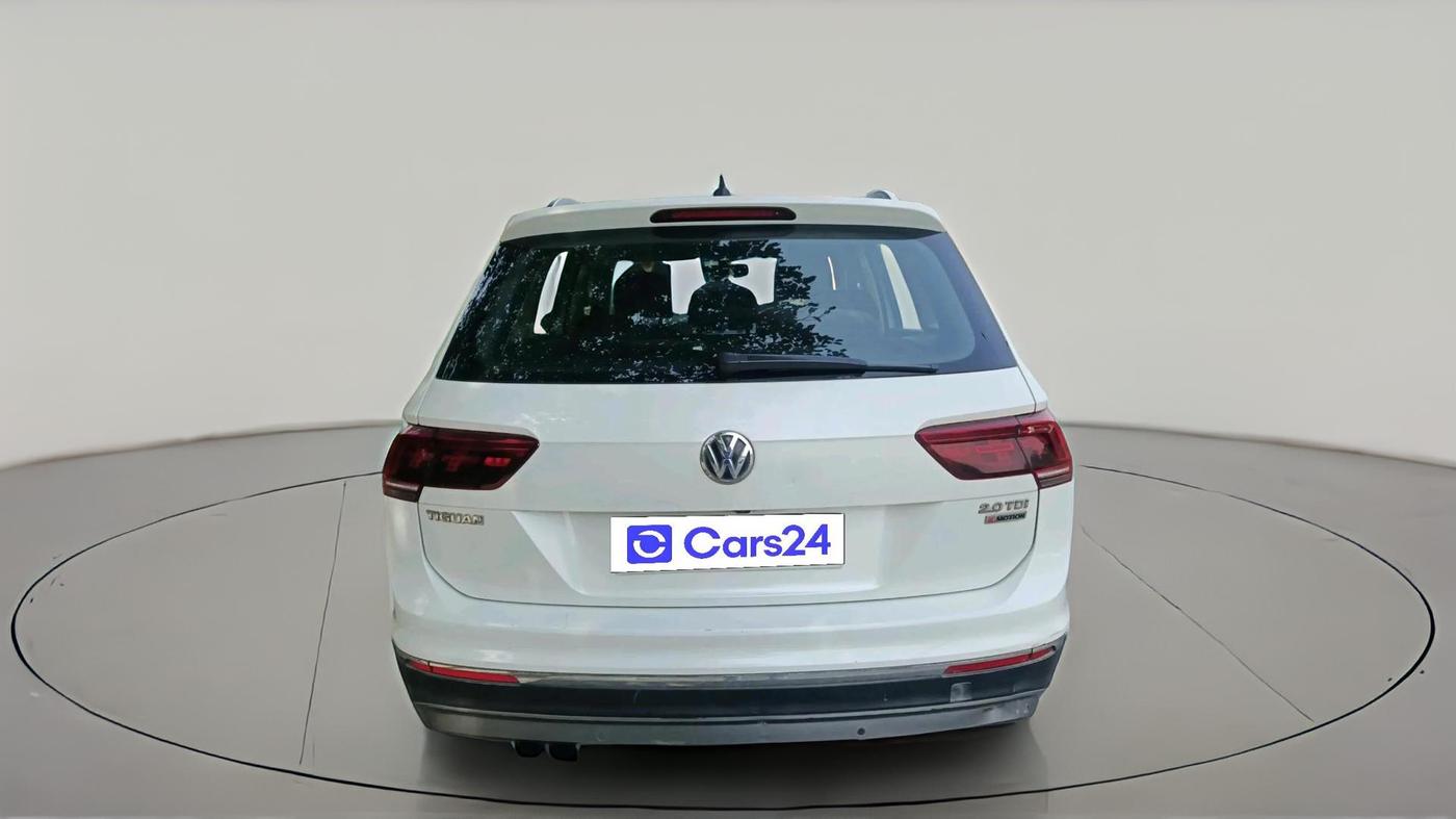 2017 Volkswagen TIGUAN HIGHLINE TDI AT, Diesel, Automatic, 1,58,081 km, exterior