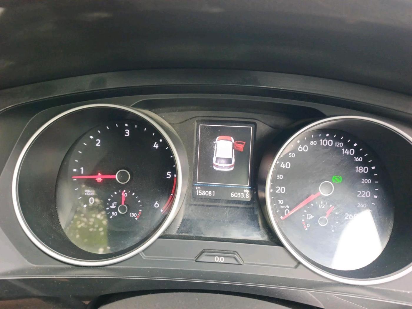 2017 Volkswagen TIGUAN HIGHLINE TDI AT, Diesel, Automatic, 1,58,081 km, interior