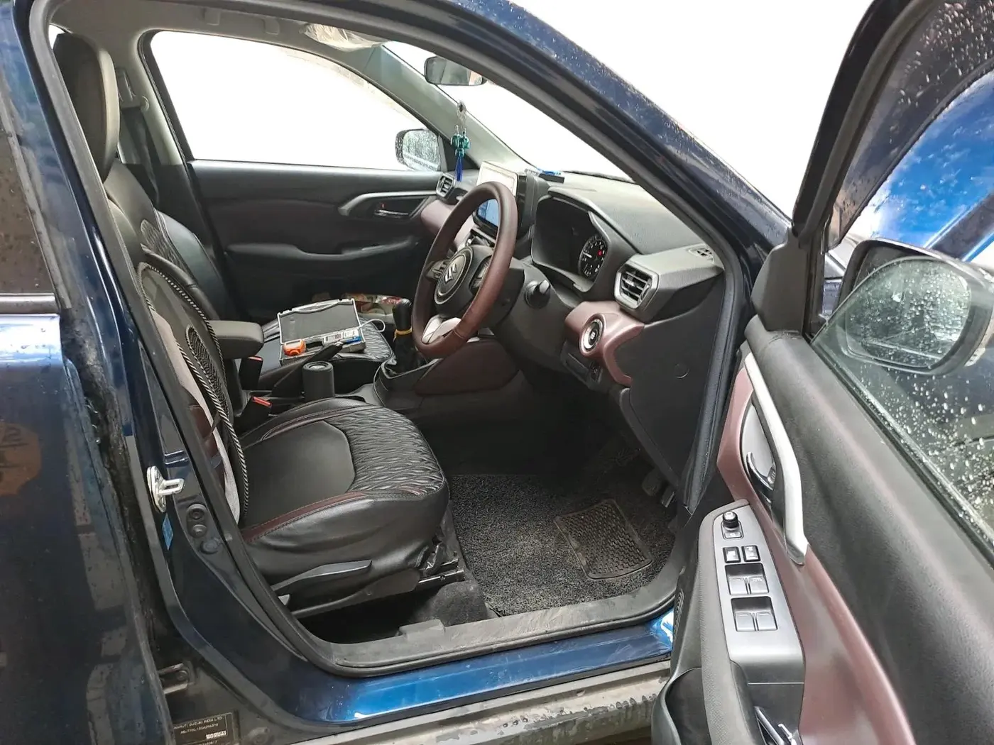 2025 Maruti Grand Vitara SIGMA SMART HYBRID, Petrol, Manual, 19,000 km, interior